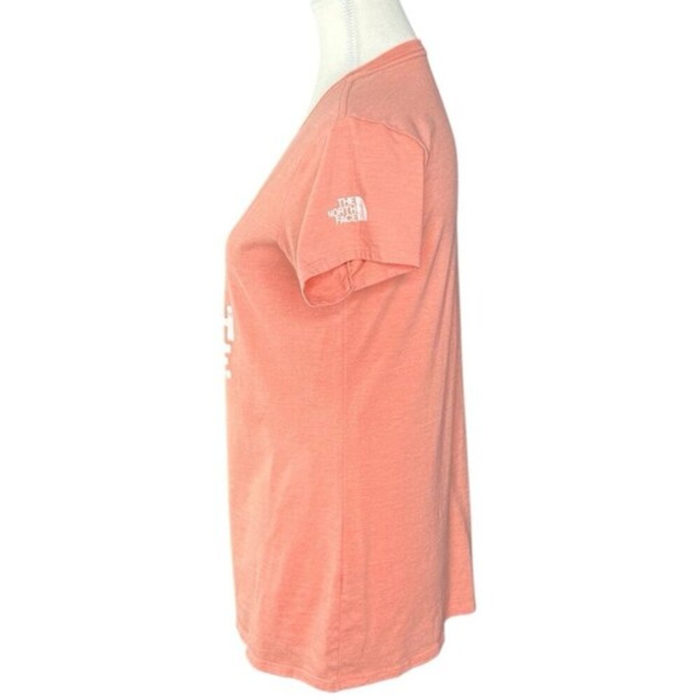 The North Face Womens Athletic Slim Fit V-Neck Graphic T-Shirt Clay Pink Medium - Picture 3 of 15
